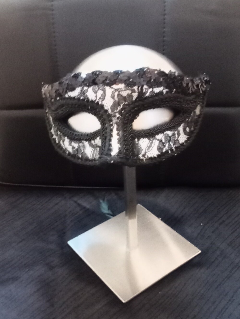 Black Lace Masquerade Eye Mask - Elegant Women's Accessory